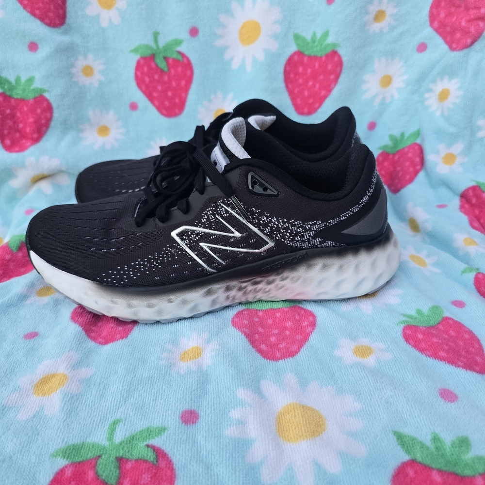New Balance EVOZ Running Shoes - Picture 3 of 8